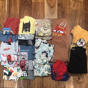 Disney & Marvel Boys 24pc Bundle